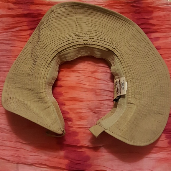 Magellan sportswear hat. - Picture 3 of 5